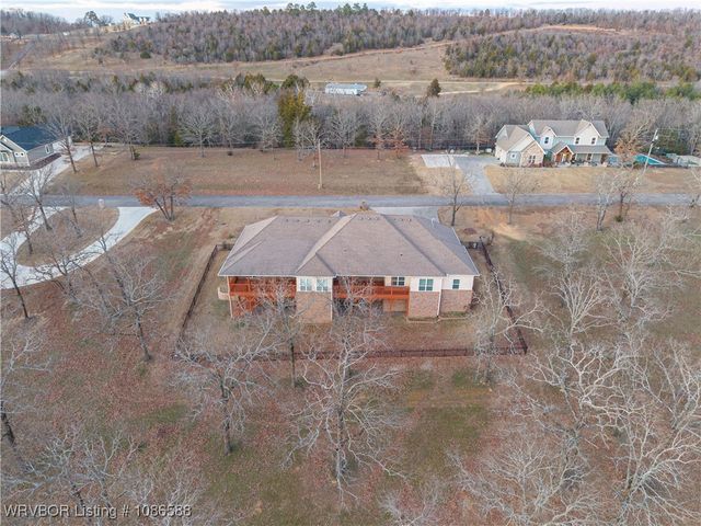 8535 Crestline Drive, Hackett, AR 72937