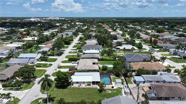 736 104th AVE N # 1, Naples, FL 34108