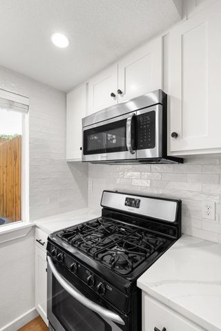 3601 Menchaca RD 110, Austin, TX 78704