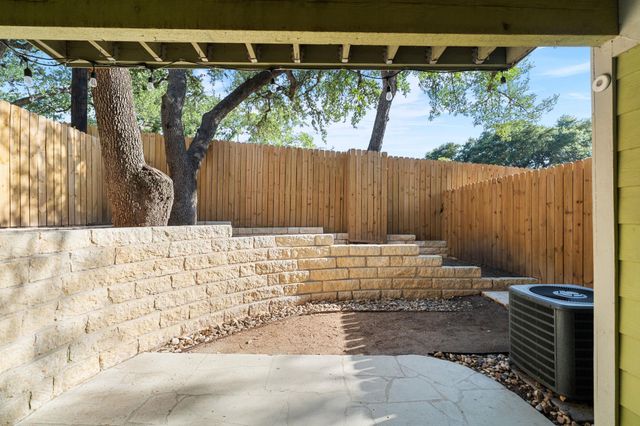3601 Menchaca RD 110, Austin, TX 78704