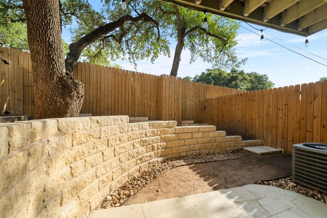 3601 Menchaca RD 110, Austin, TX 78704