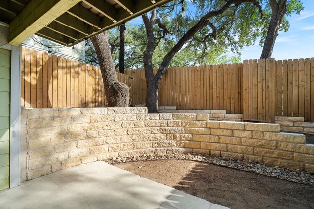 3601 Menchaca RD 110, Austin, TX 78704