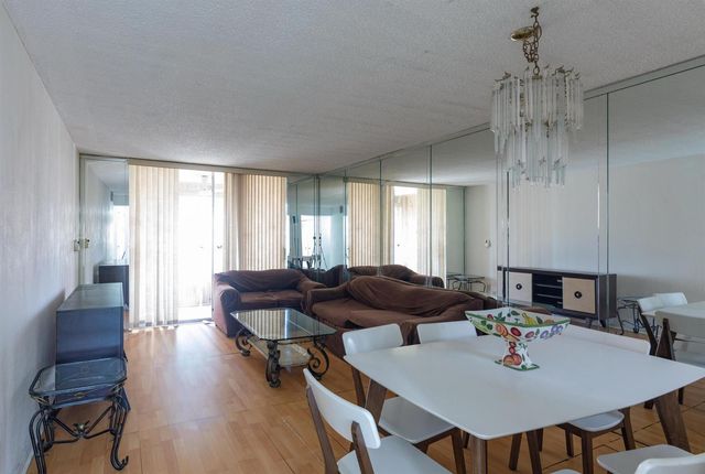9041 Sunrise Lakes Boulevard 111, Sunrise, FL 33322
