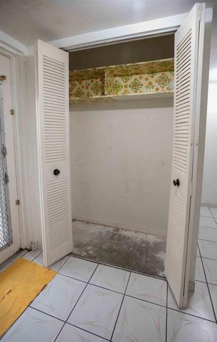 9041 Sunrise Lakes Boulevard 111, Sunrise, FL 33322