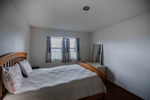 9041 Sunrise Lakes Boulevard 111, Sunrise, FL 33322