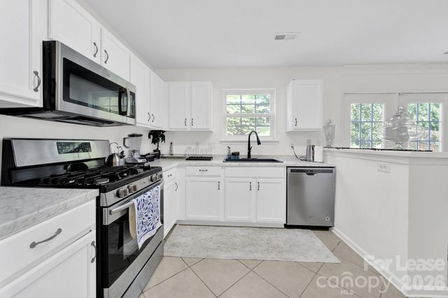 10541 Haddington Drive NW, Charlotte, NC 28269