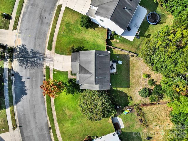 10541 Haddington Drive NW, Charlotte, NC 28269