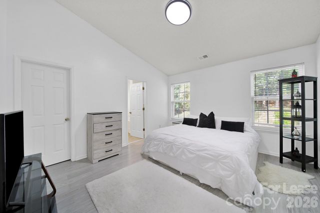 10541 Haddington Drive NW, Charlotte, NC 28269