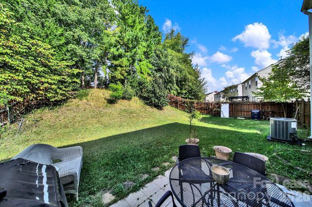 10541 Haddington Drive NW, Charlotte, NC 28269