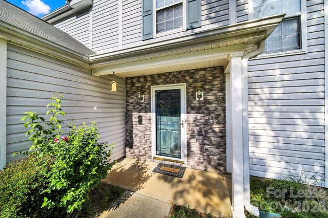10541 Haddington Drive NW, Charlotte, NC 28269