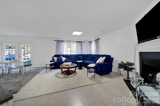 10541 Haddington Drive NW, Charlotte, NC 28269