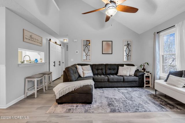 52 Snapdragon Court, Jackson, NJ 08527