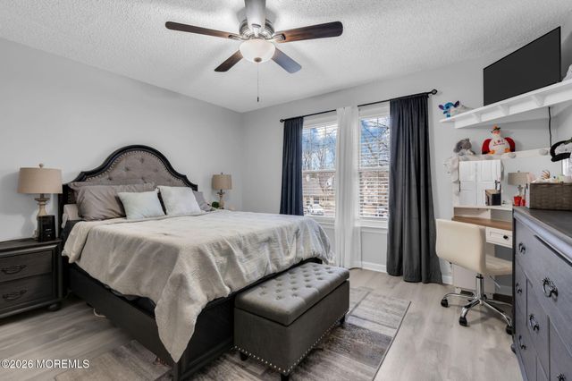 52 Snapdragon Court, Jackson, NJ 08527