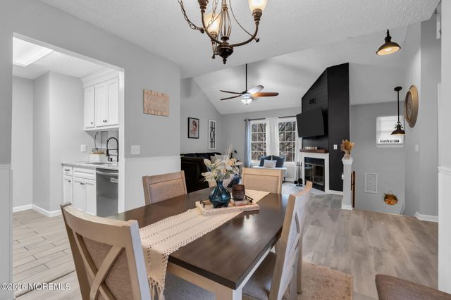 52 Snapdragon Court, Jackson, NJ 08527