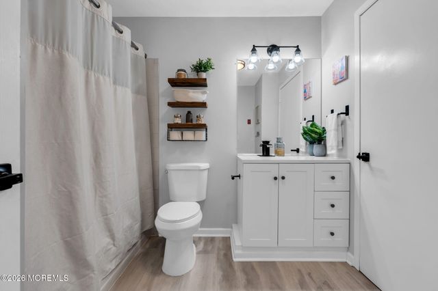 52 Snapdragon Court, Jackson, NJ 08527