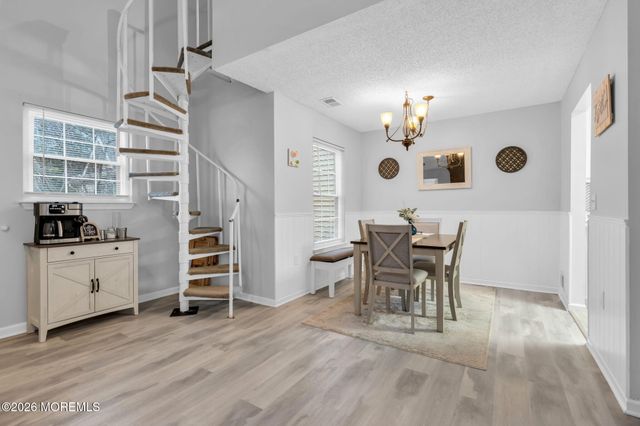 52 Snapdragon Court, Jackson, NJ 08527