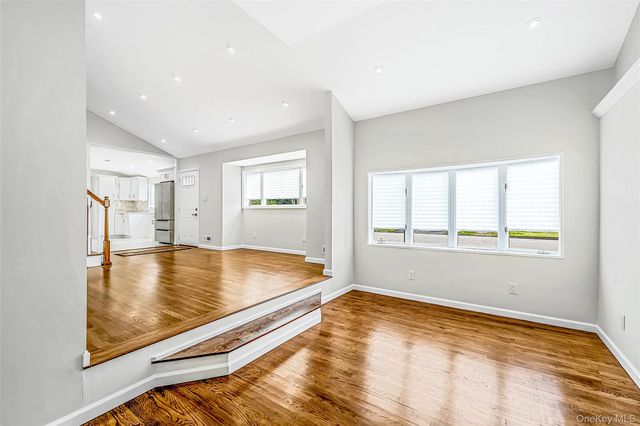 260 W 24th Street, Deer Park, NY 11729