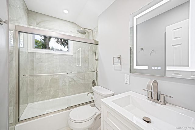 260 W 24th Street, Deer Park, NY 11729
