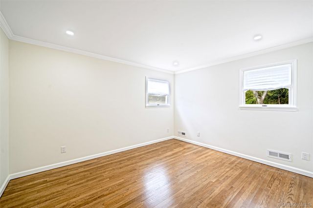 260 W 24th Street, Deer Park, NY 11729