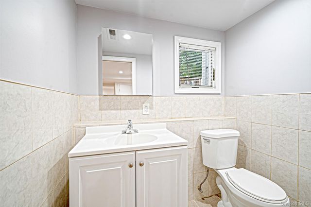 260 W 24th Street, Deer Park, NY 11729