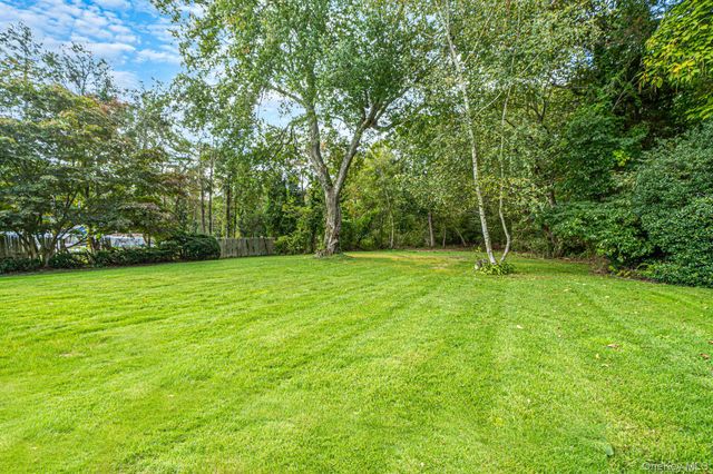260 W 24th Street, Deer Park, NY 11729