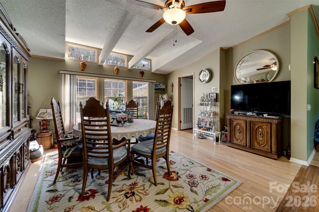 7581 Hwy 441 Highway S, Sylva, NC 28779