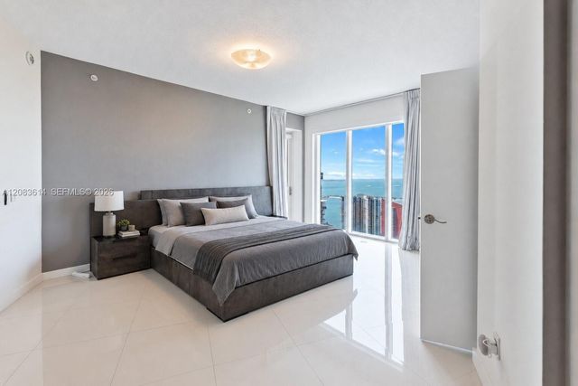 60 SW 13th Street 3800, Miami, FL 33130