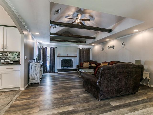 4500 Valley View Lane, Edmond, OK 73034