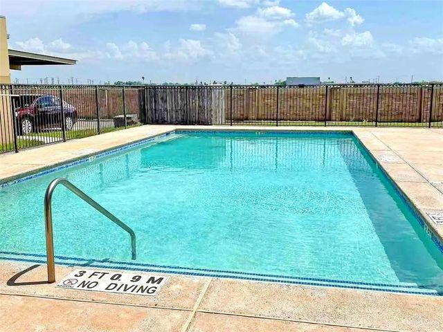 1204 E Daffodil Avenue, Mcallen, TX 78501