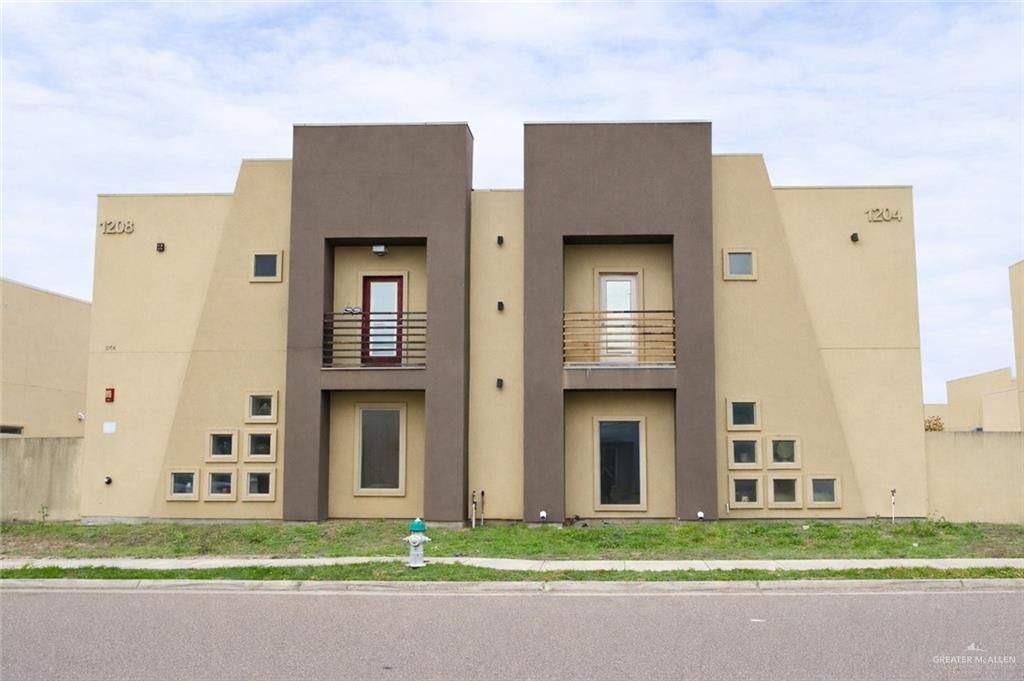 1204 E Daffodil Avenue, Mcallen, TX 78501