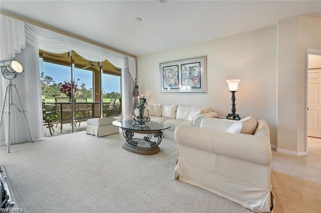 6065 Pinnacle LN 1001, Naples, FL 34110