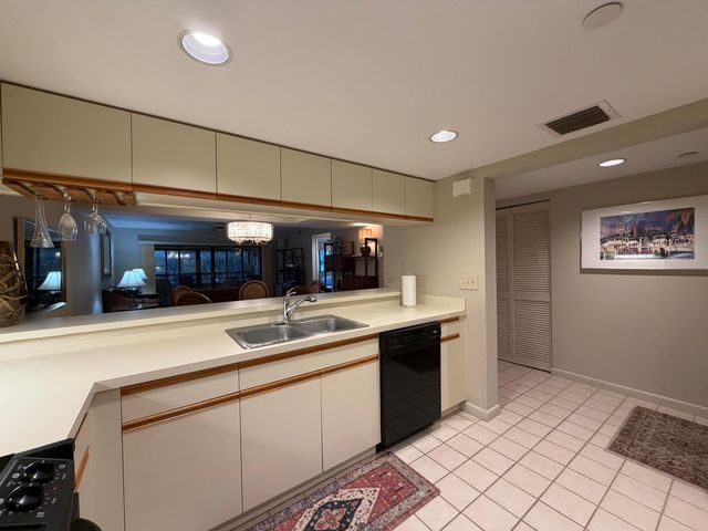 337 Oak Harbour Drive, Juno Beach, FL 33408