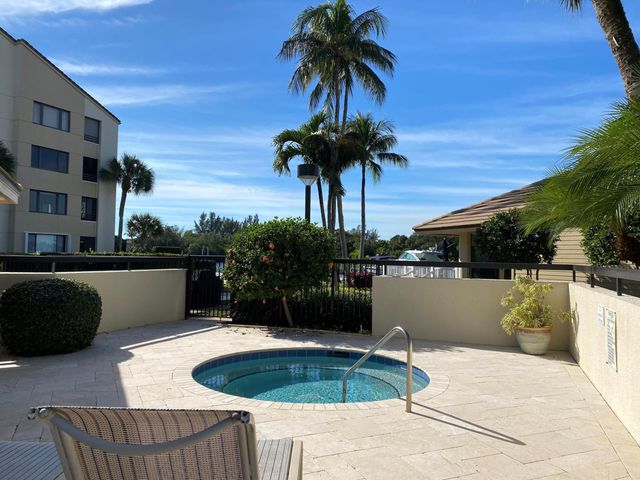 337 Oak Harbour Drive, Juno Beach, FL 33408