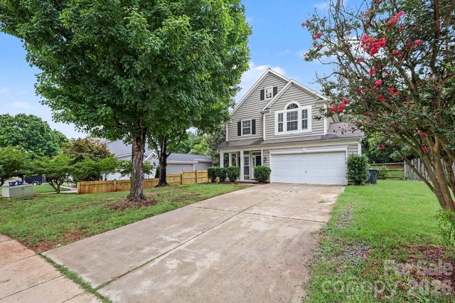 16034 Farmall Drive, Huntersville, NC 28078