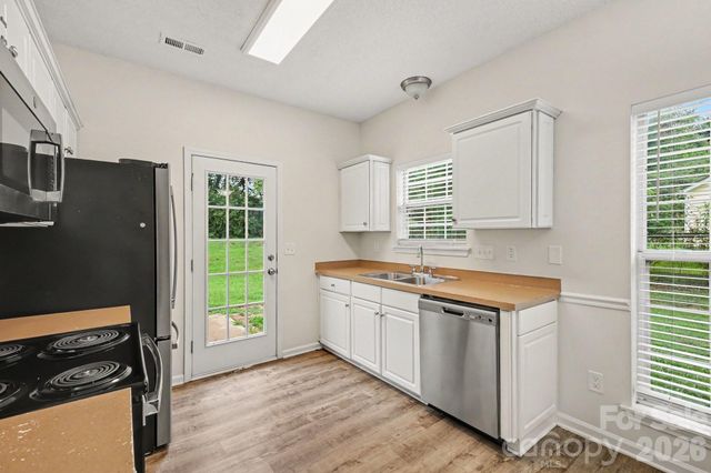 16034 Farmall Drive, Huntersville, NC 28078