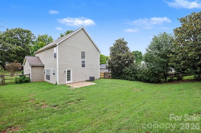 16034 Farmall Drive, Huntersville, NC 28078