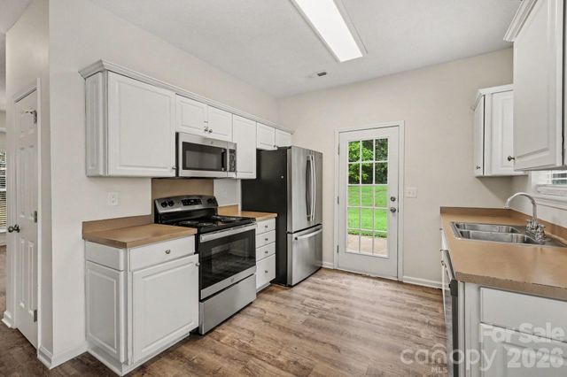 16034 Farmall Drive, Huntersville, NC 28078