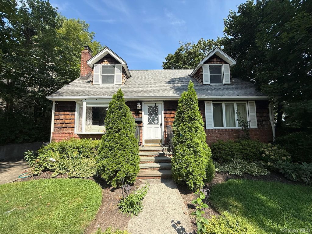 101 Elm Street, Huntington, NY 11743