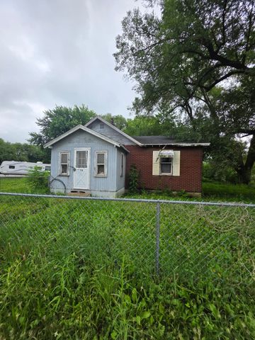 143 SE 34th Street, Des Moines, IA 50317