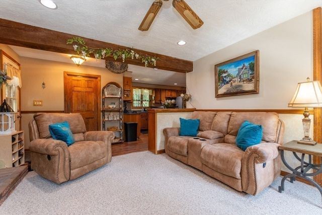 12 Ridgeway Ave, Billerica, MA 01821