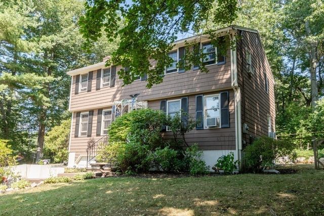 12 Ridgeway Ave, Billerica, MA 01821