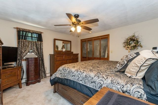 12 Ridgeway Ave, Billerica, MA 01821