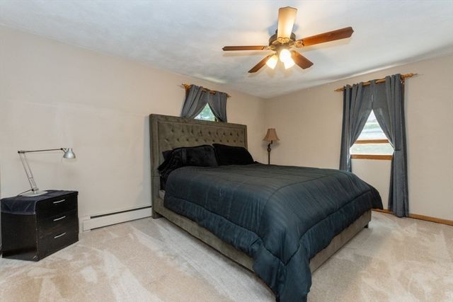 12 Ridgeway Ave, Billerica, MA 01821