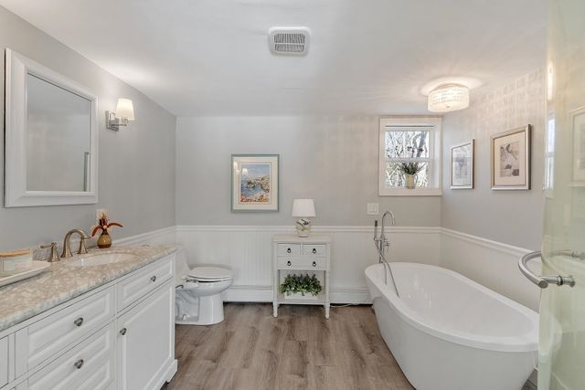 9 Casey Road, East Kingston, NH 03827