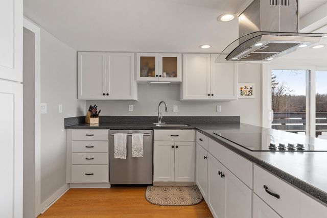 9 Casey Road, East Kingston, NH 03827