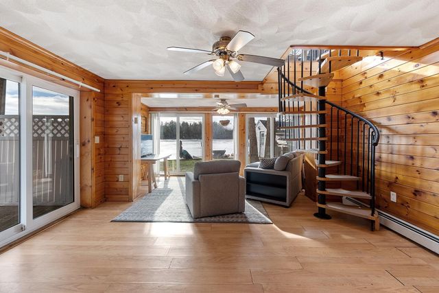 9 Casey Road, East Kingston, NH 03827