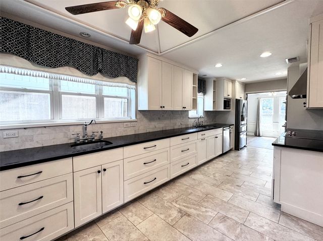3801 Grifbrick Drive, Plano, TX 75075