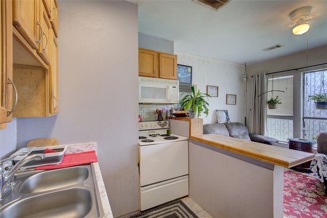 1118 Clinton Street, Garland, TX 75040