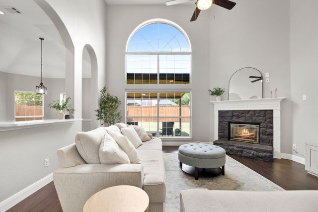 7709 Stonehaven Lane, Rowlett, TX 75089