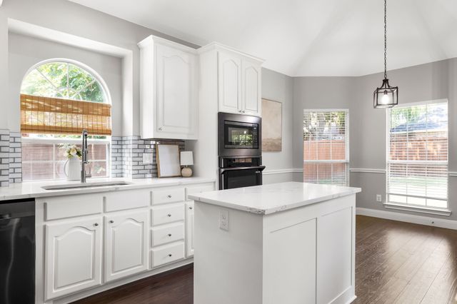 7709 Stonehaven Lane, Rowlett, TX 75089